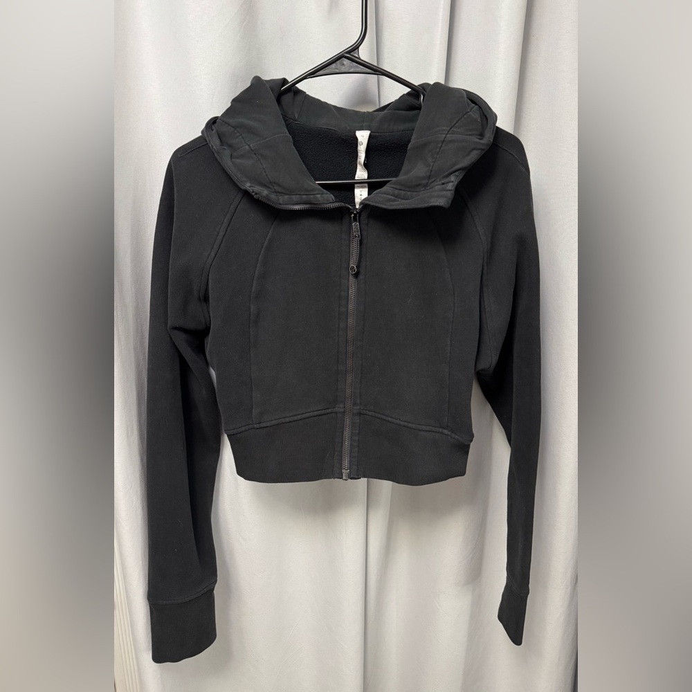 Lululemon Black Cropped Scuba